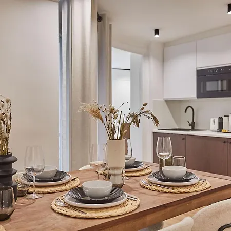 Apartamento Charming Parisian - Center Of *